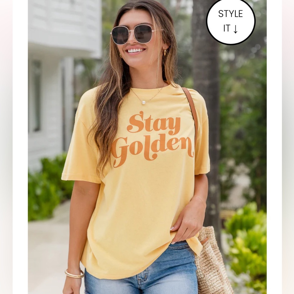 ⭐️SALE⭐️ STAY GOLDEN YELLOW
OVERSIZED GRAPHIC TEE